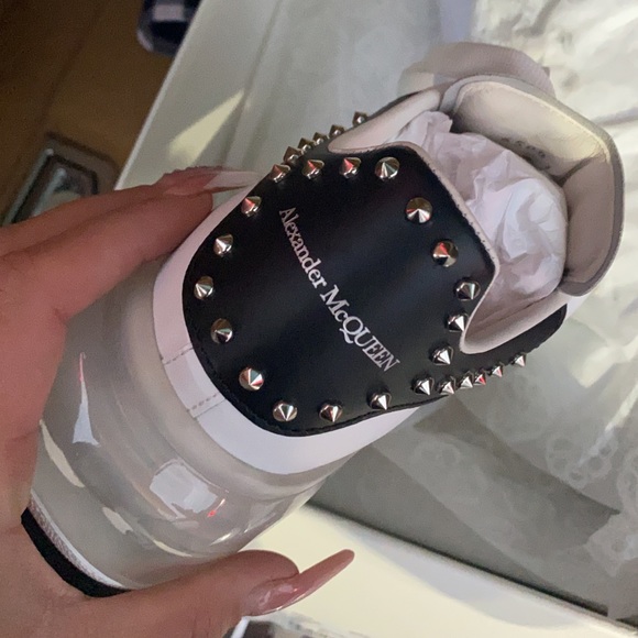 Alexander McQueen Sneaker - Picture 3 of 5